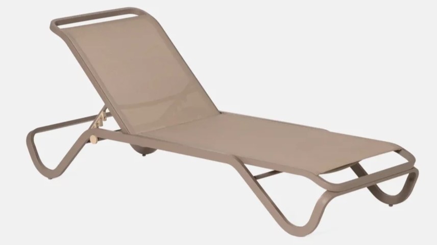 Sun lounger IOL