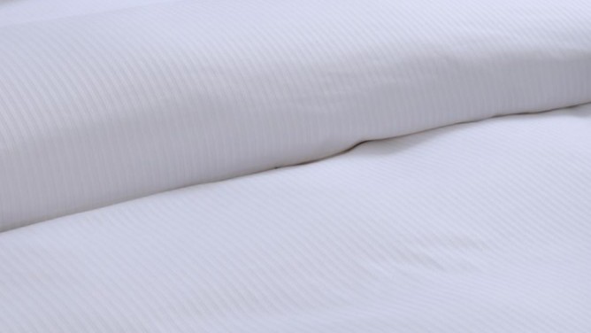 Flat sheet 260TC 4mm satin stripe